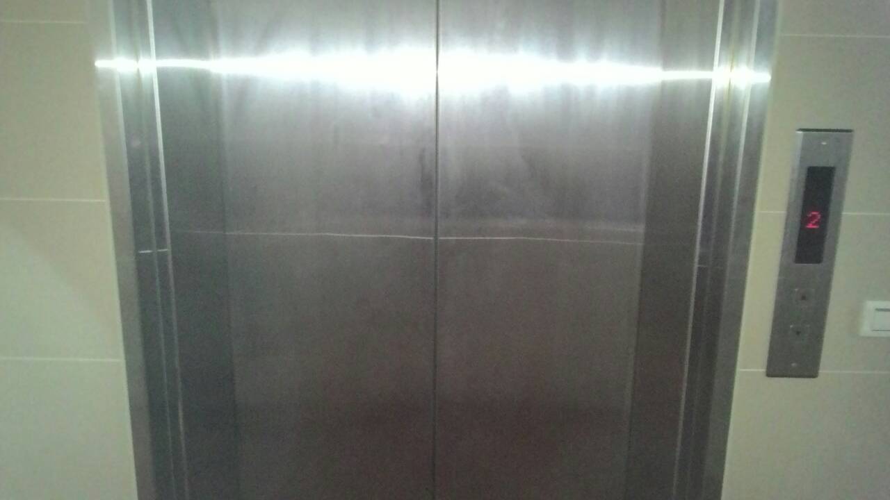 何公館 4樓4停無機房式客梯