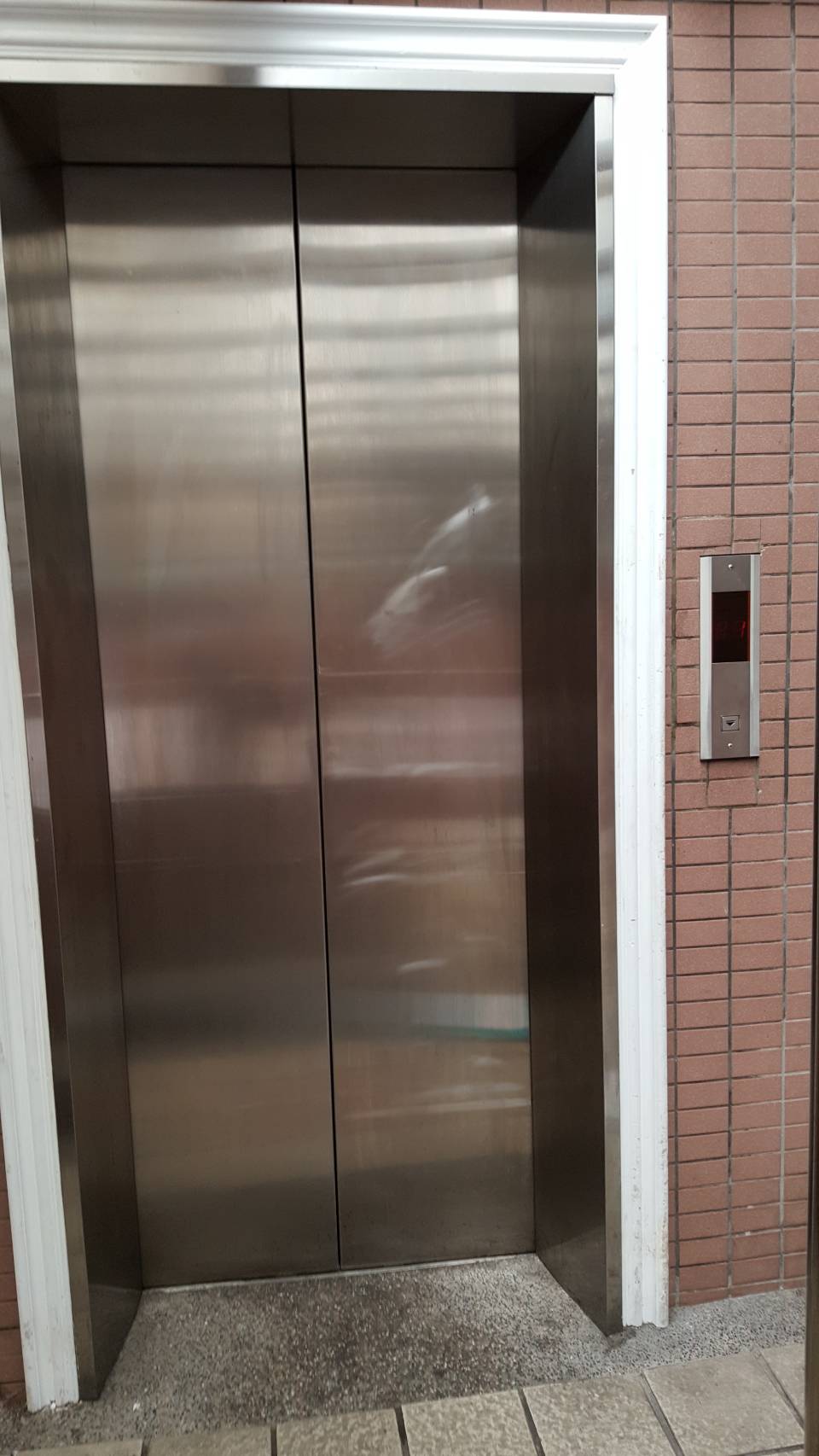 朗世德電梯 7樓7停客梯