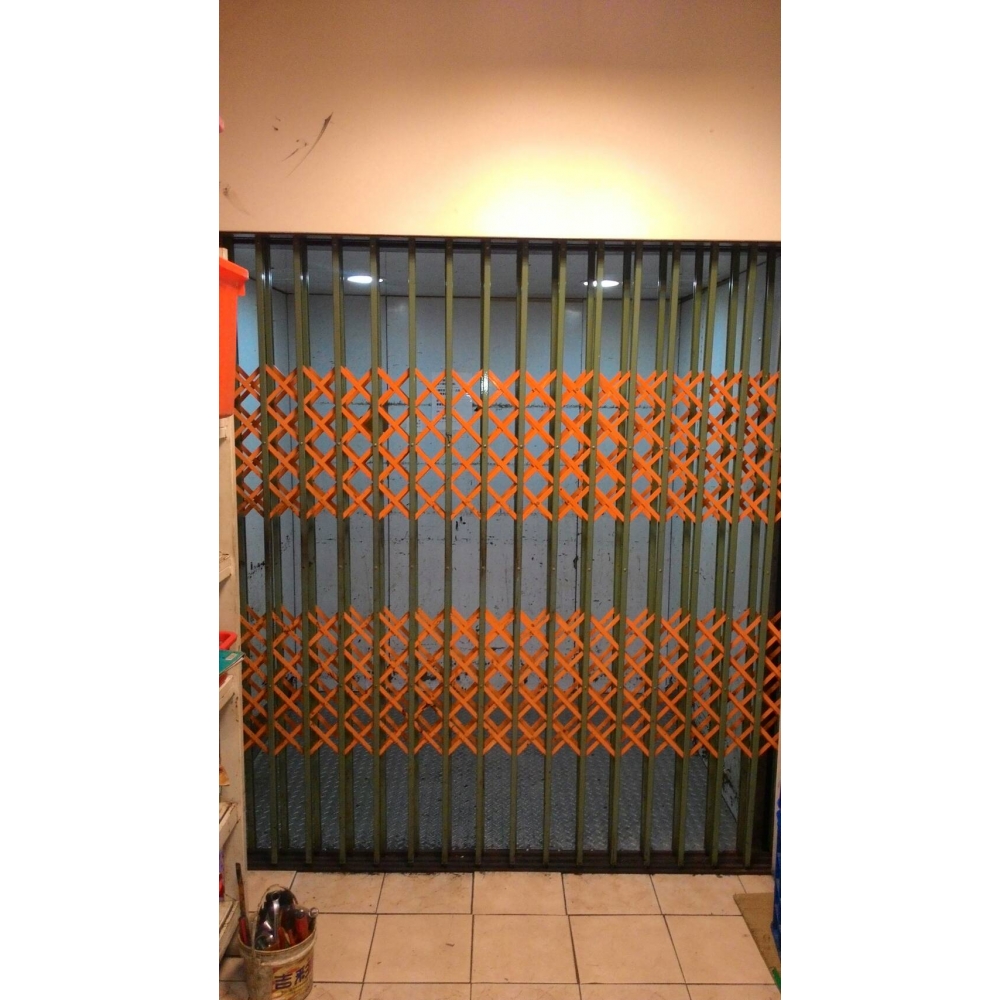 2樓2停 油壓直接式貨梯