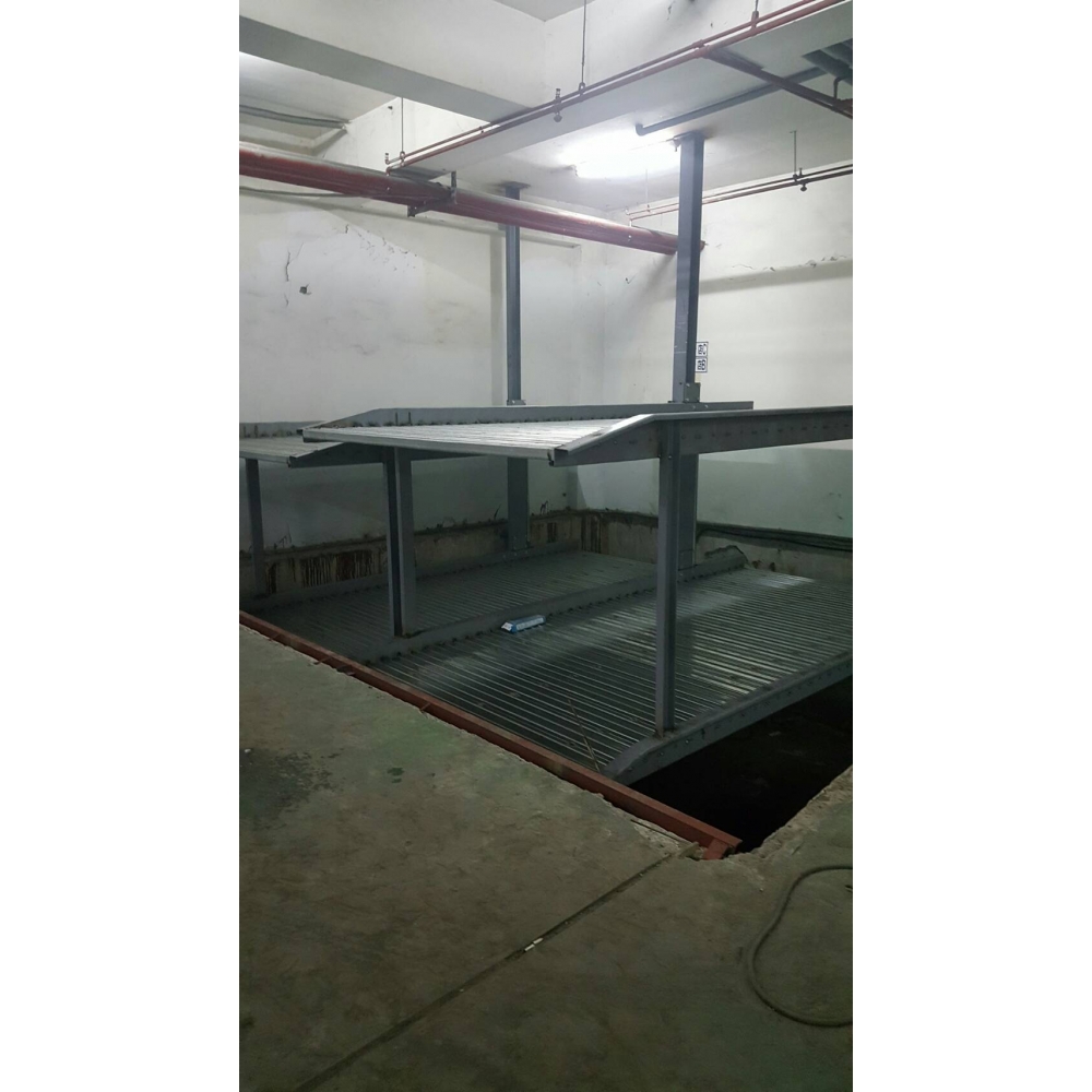 綠卡社區 沉箱式車位